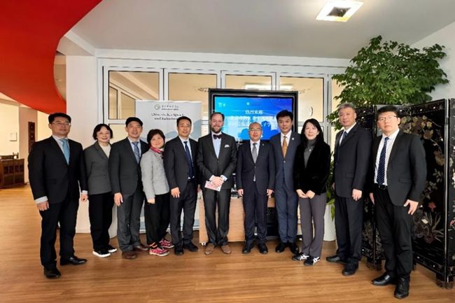 1762926066858058397.jpg 2025110609553384.jpg